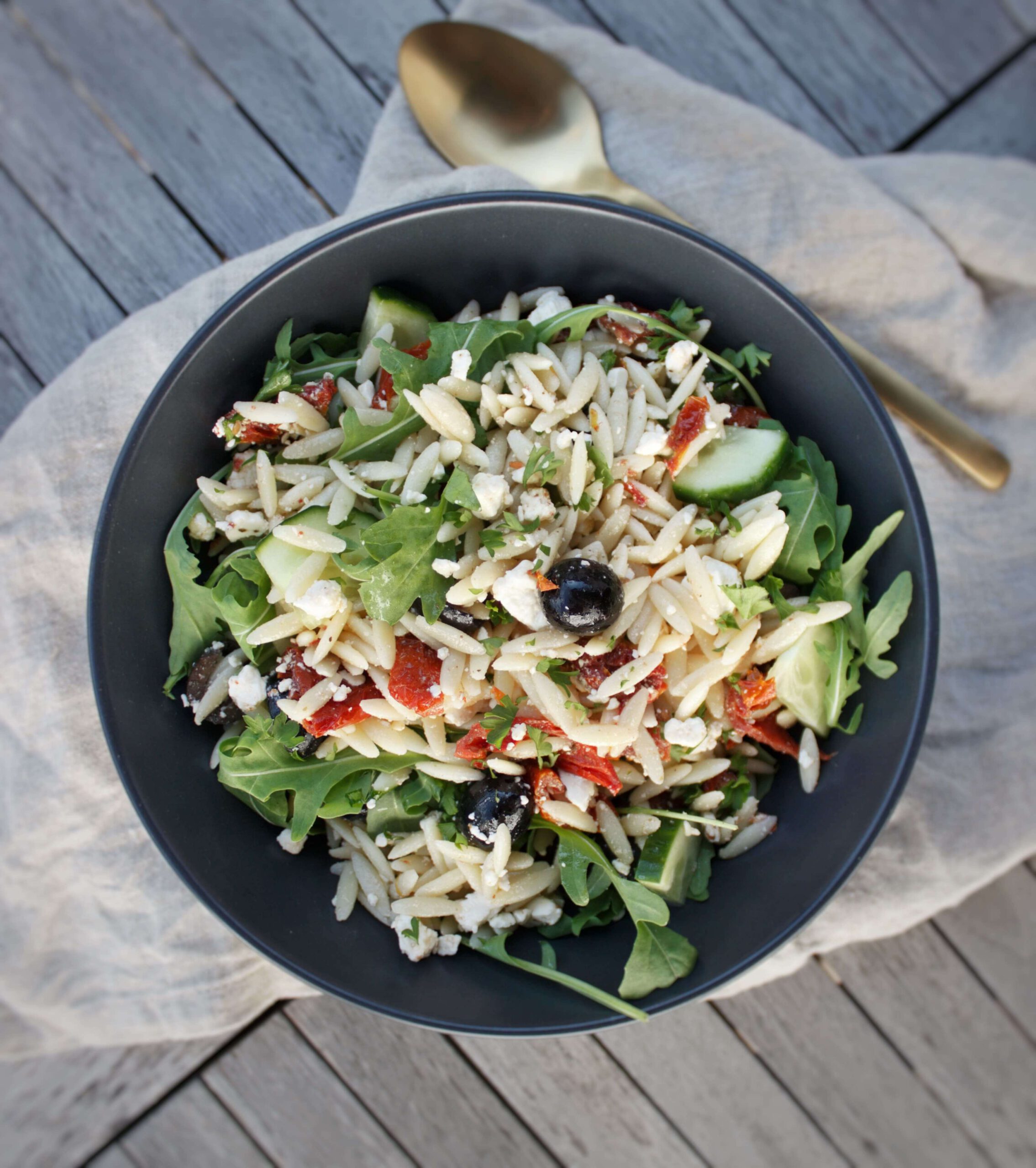 Griechischer Orzo Salat // sei-gesuender - Mittagessen