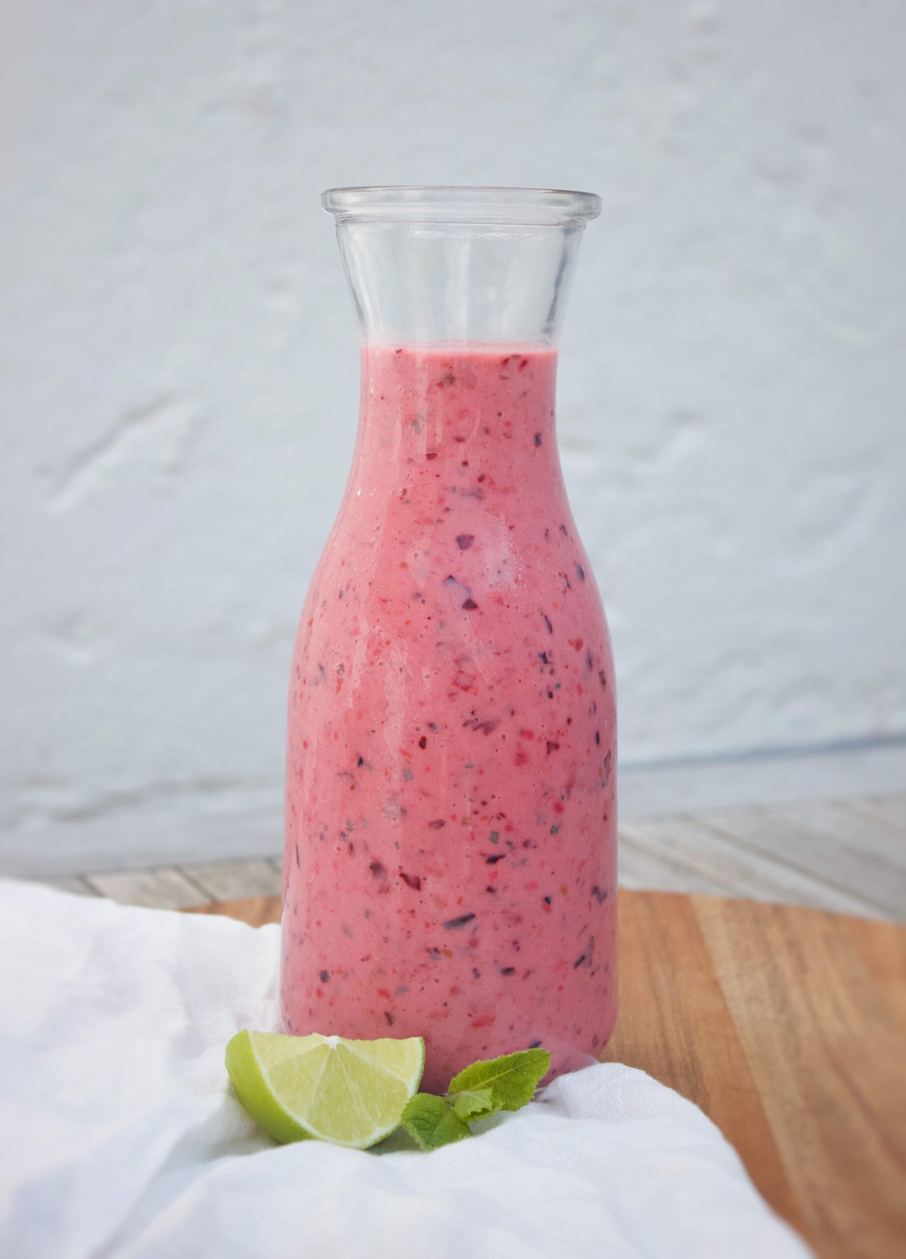 Frühstücks Smoothie mit Beeren // Frühstück // sei-gesuender.de